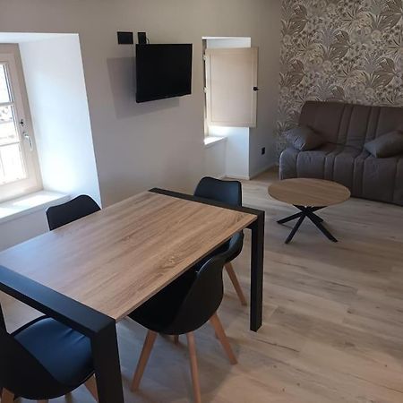 Chez David - Vacances Sous Les Toits Brioude Exterior foto